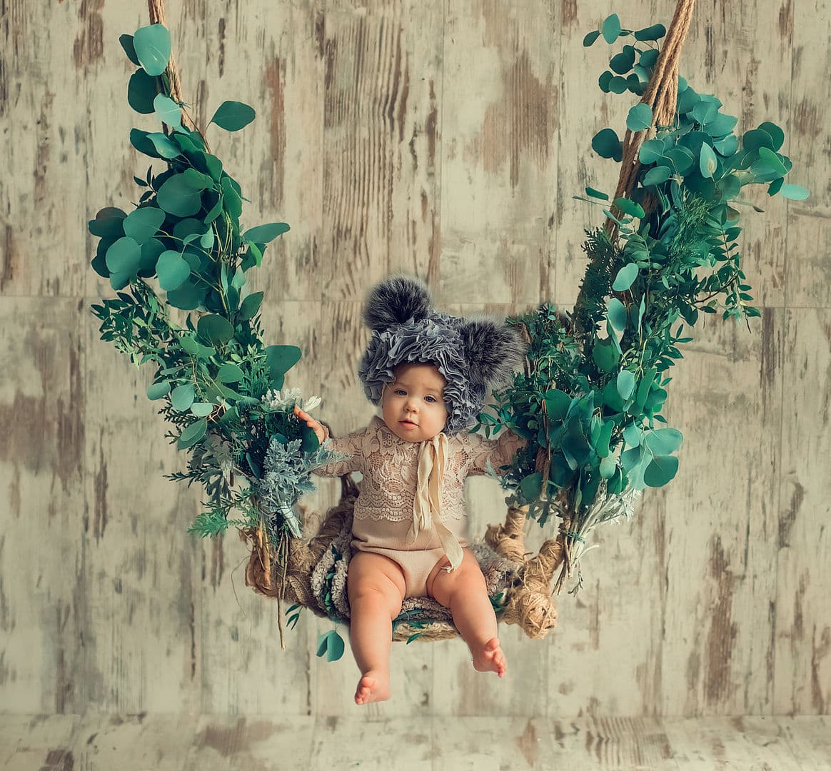 Baby sitter session with cake smash celebration