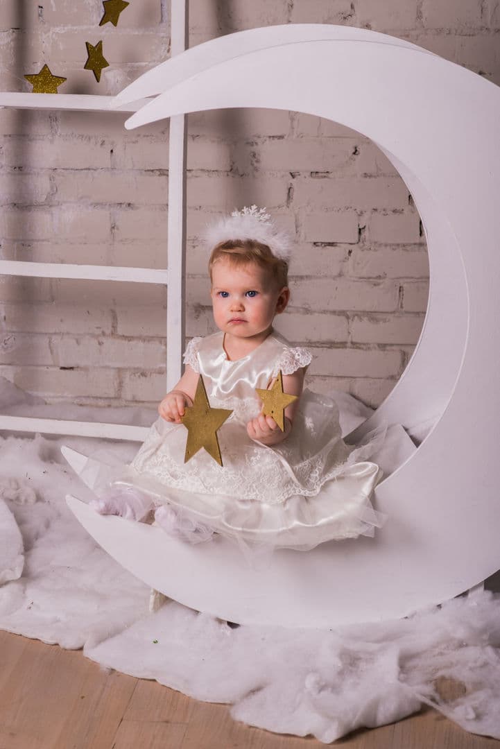 Beautiful cake smash portrait